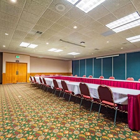 Suburban Studios I-80 Grand Island Doniphan Ngoại thất bức ảnh