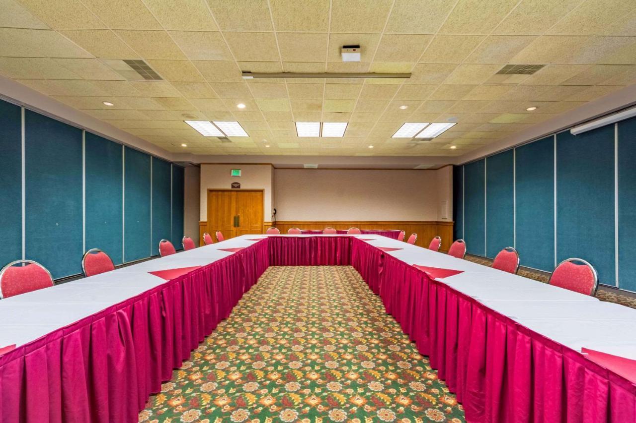 Suburban Studios I-80 Grand Island Doniphan Ngoại thất bức ảnh