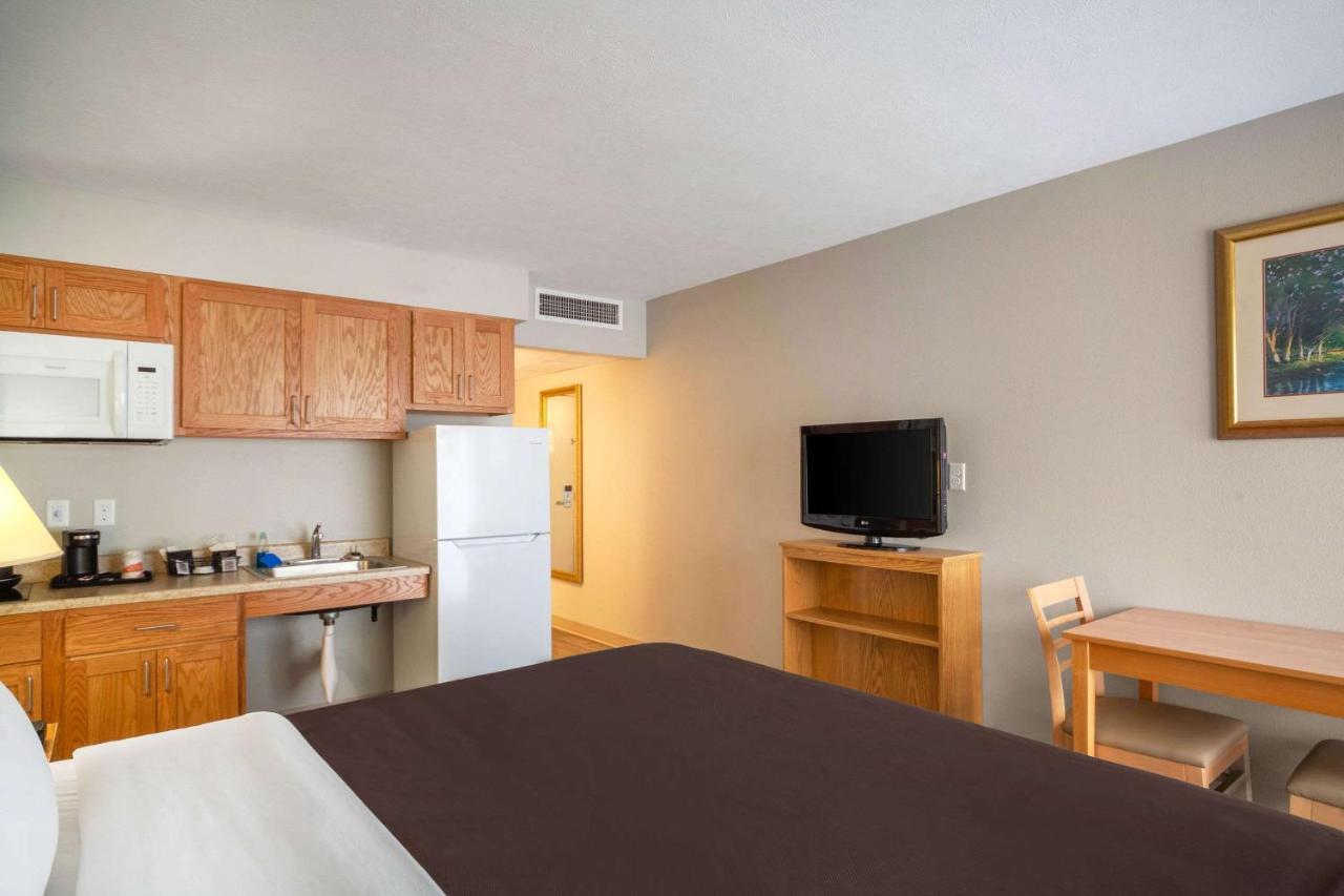 Suburban Studios I-80 Grand Island Doniphan Ngoại thất bức ảnh
