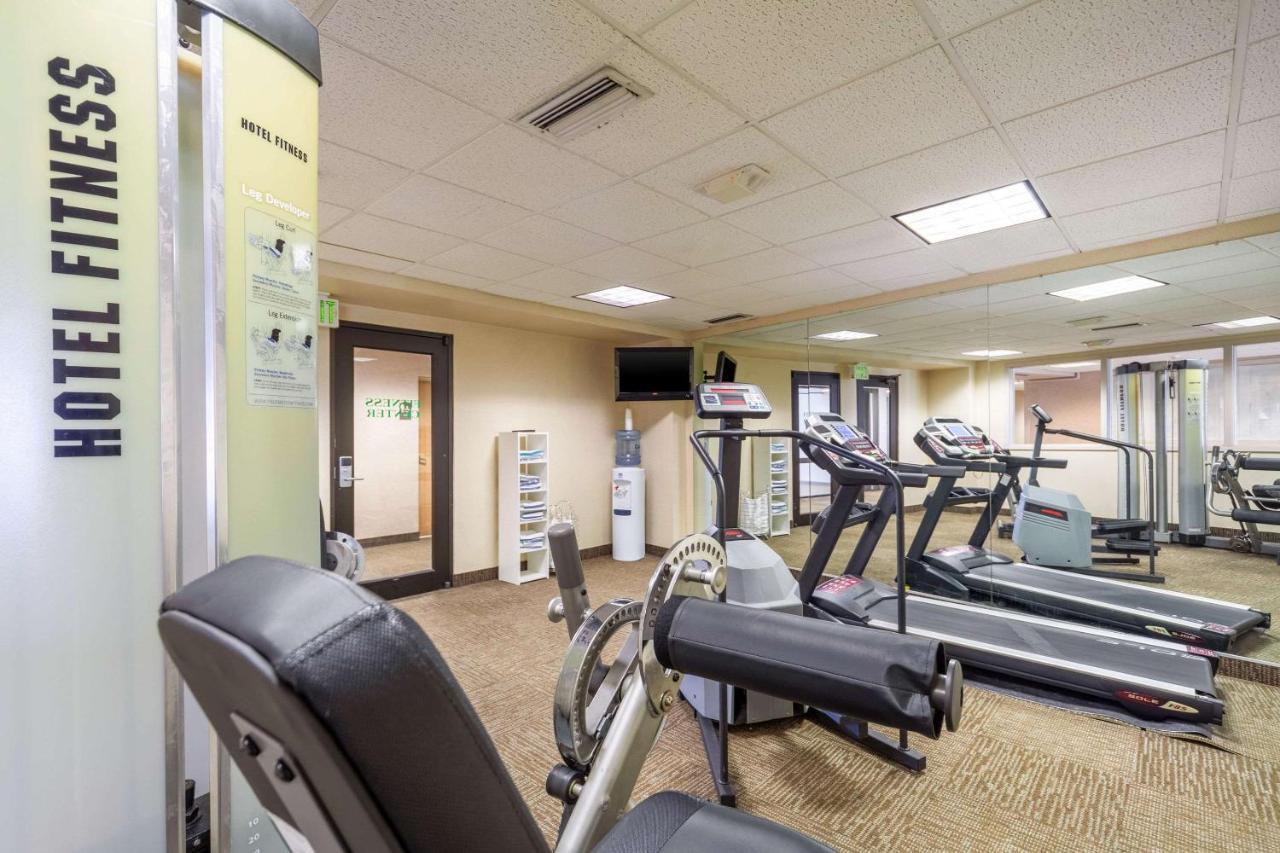 Suburban Studios I-80 Grand Island Doniphan Ngoại thất bức ảnh