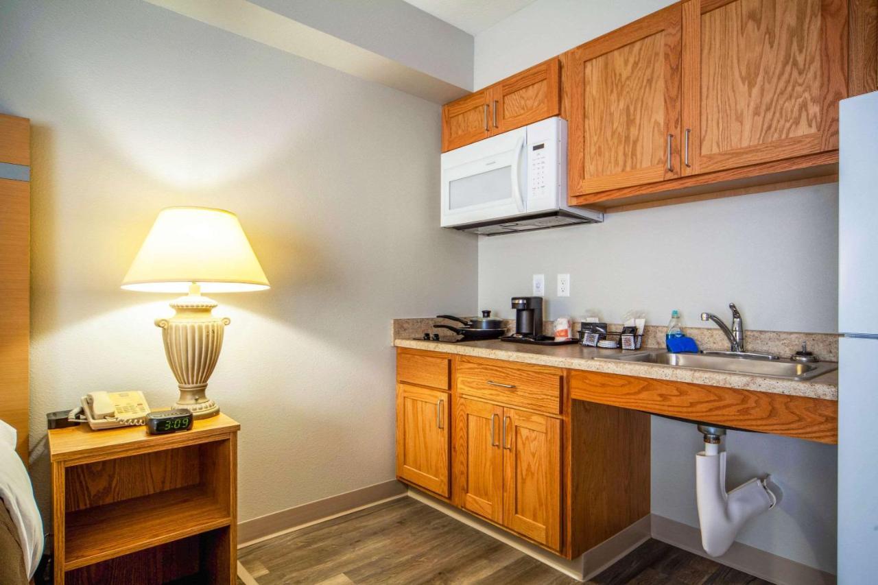 Suburban Studios I-80 Grand Island Doniphan Ngoại thất bức ảnh
