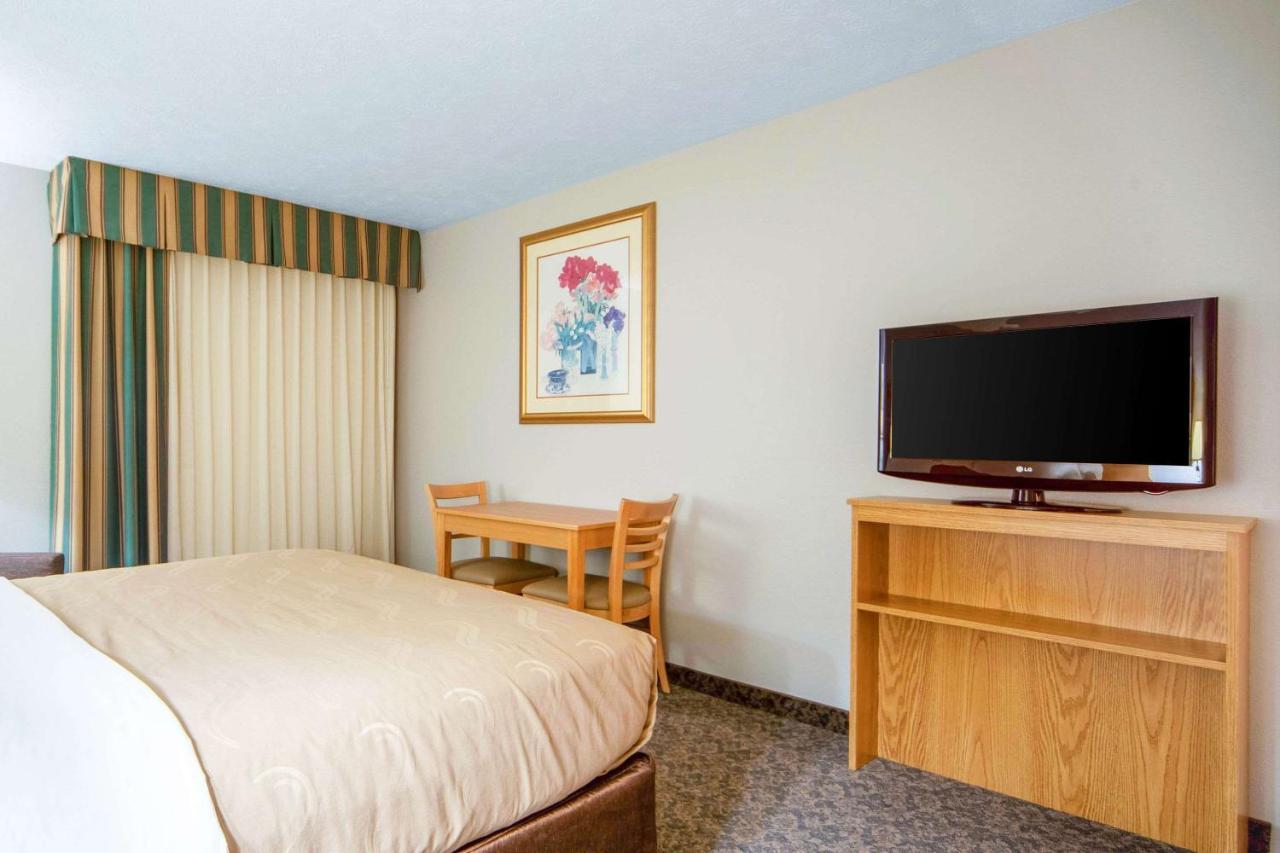 Suburban Studios I-80 Grand Island Doniphan Ngoại thất bức ảnh