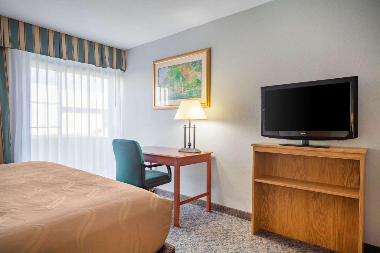Suburban Studios I-80 Grand Island Doniphan Ngoại thất bức ảnh