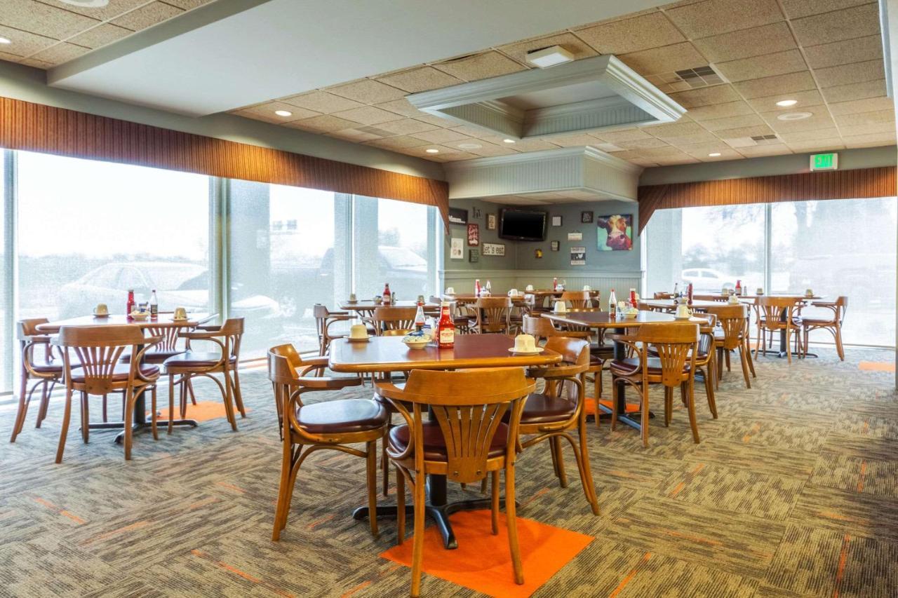 Suburban Studios I-80 Grand Island Doniphan Ngoại thất bức ảnh